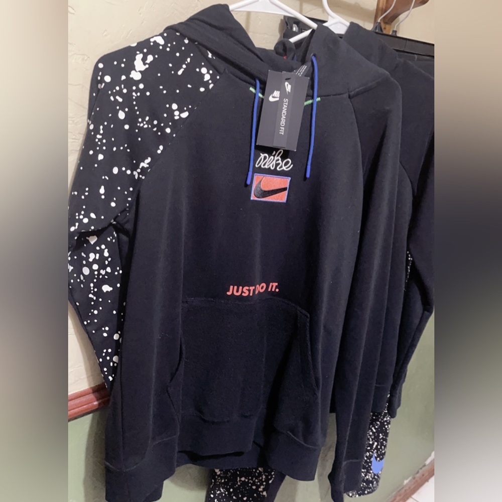 Nike hoodie S + Rare NWT Unisex
